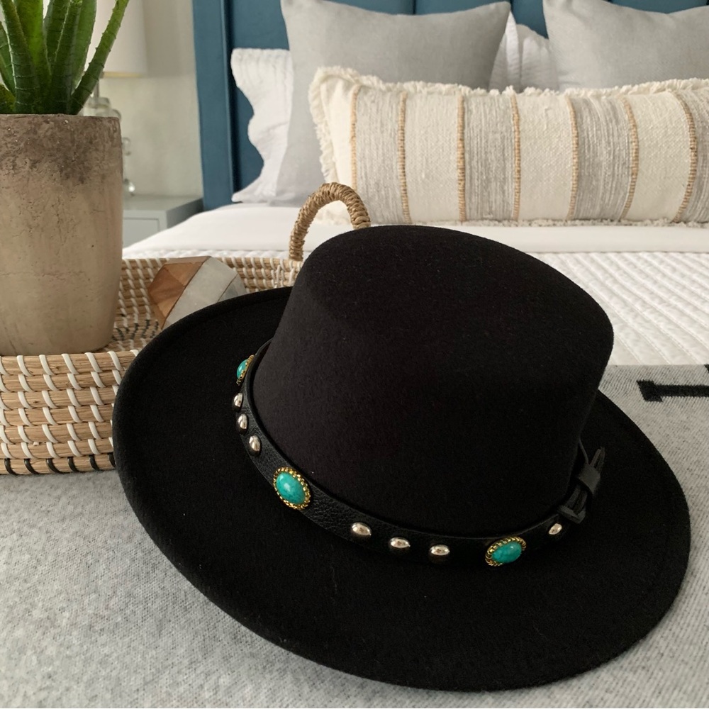 Round Brim Turquoise Embelished Felt Hat